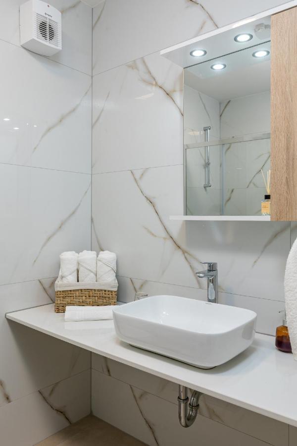 Nomad Dubrovnik + Free Parking Apartment ภายนอก รูปภาพ