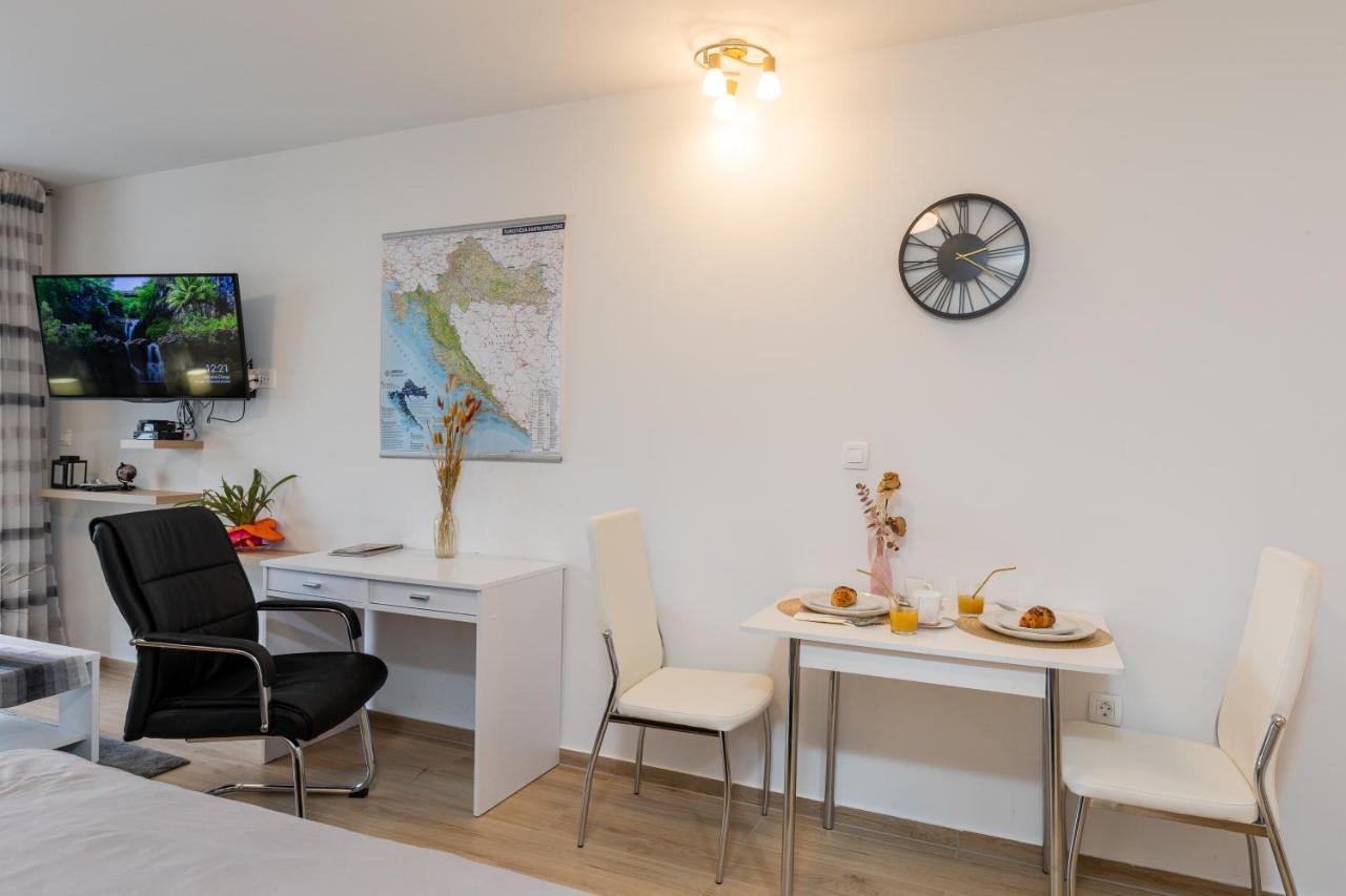 Nomad Dubrovnik + Free Parking Apartment ภายนอก รูปภาพ